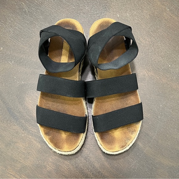 Steve Madden “Kimmie” - Picture 2 of 16